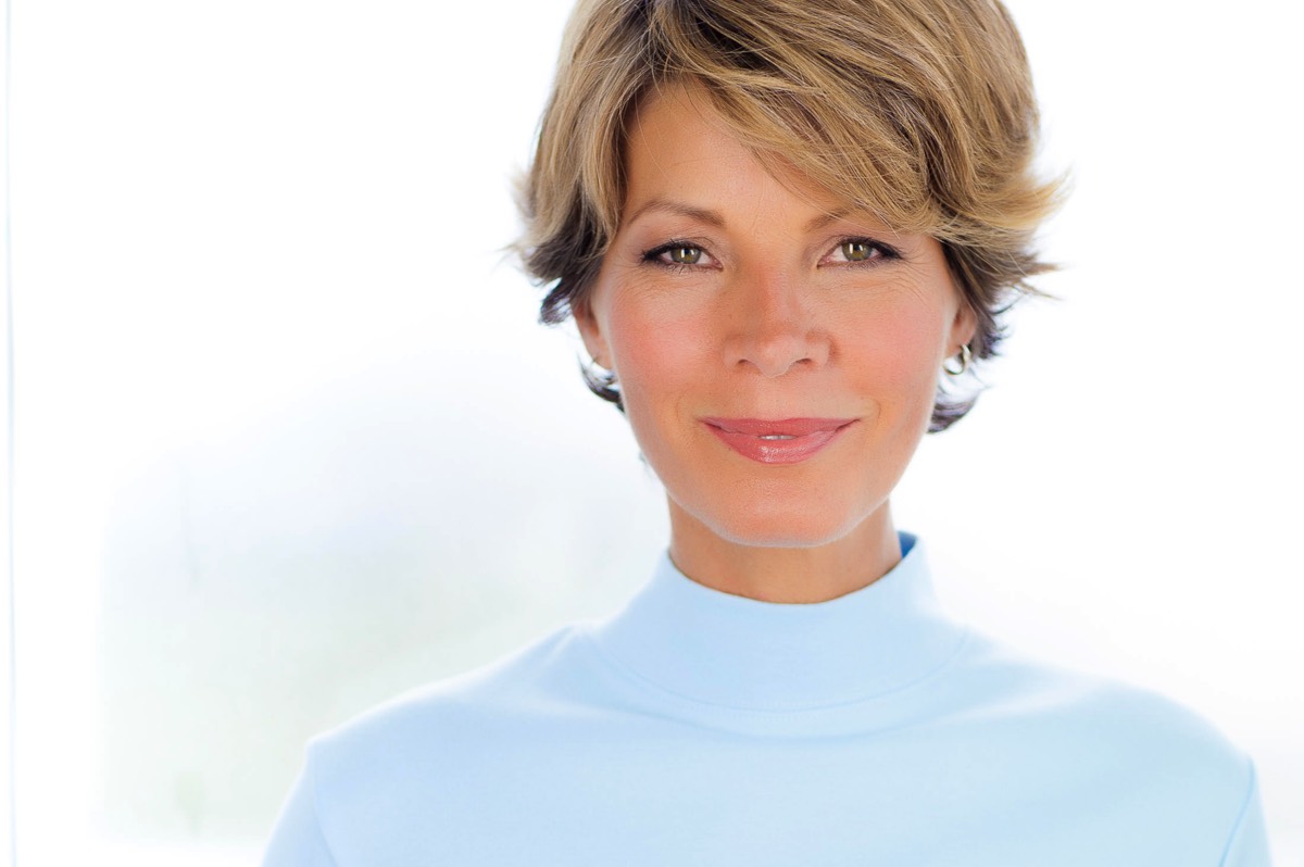 - Wilmington NC Headshot Photography - Lifestyle Headshot - Branding Headshots  -Chris Lang Photography - 