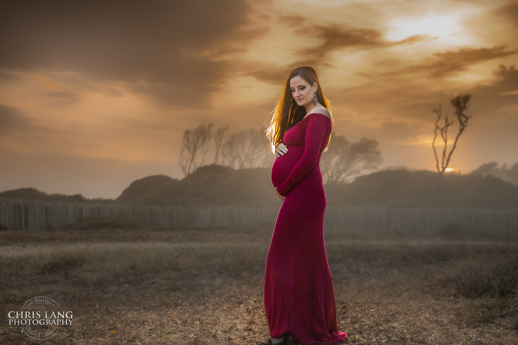 Ctreative Maternity photop - sunet - Ft Fisher - baby bump photo -  Wilmington NC maternity photographers - Chris Lang Photography -  pregnancy photos -  maternity photo ideas - 