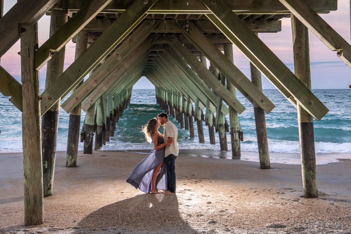 - Engagement Photography -  Engagement Photographers - Wilmingrton - NC - Chfris Lang Photography - Engageent photography ideas 